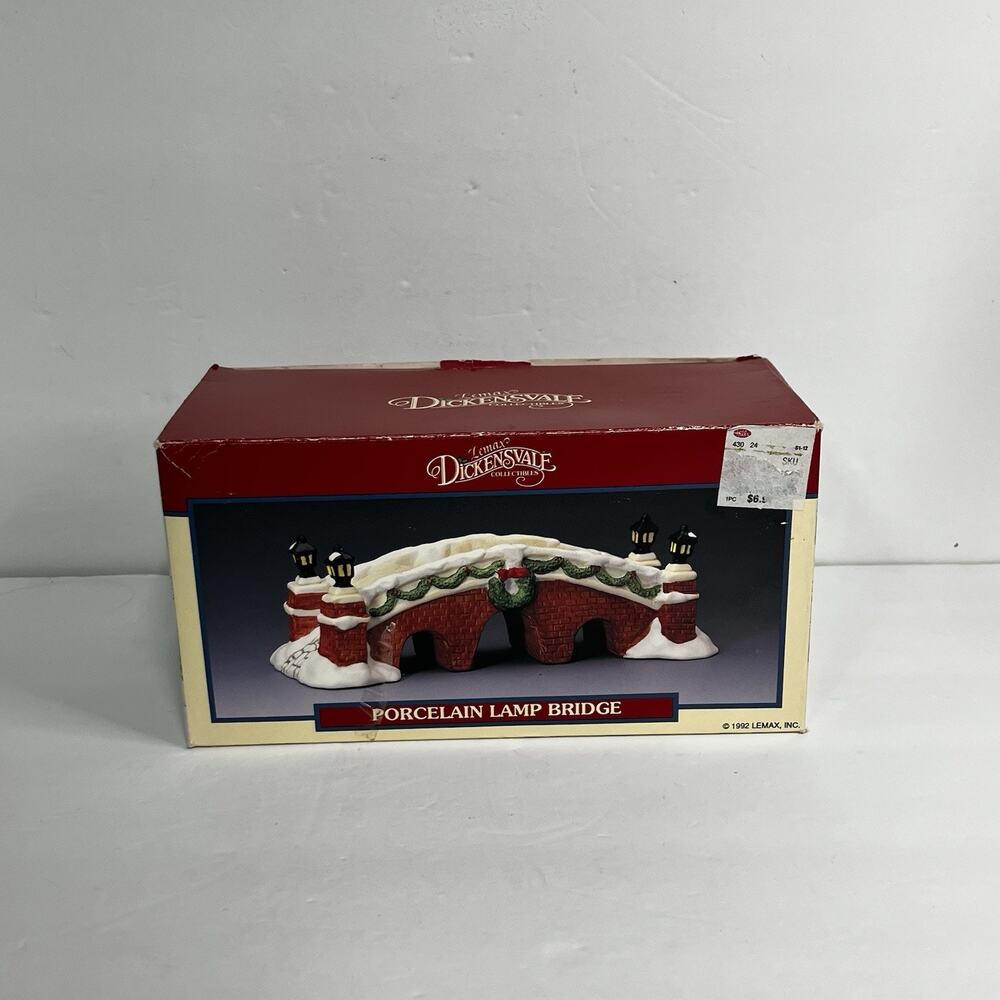 Lemax Dickensvale 92 Porcelain Lamp Bridge Christmas Village Accessory 24430-24
